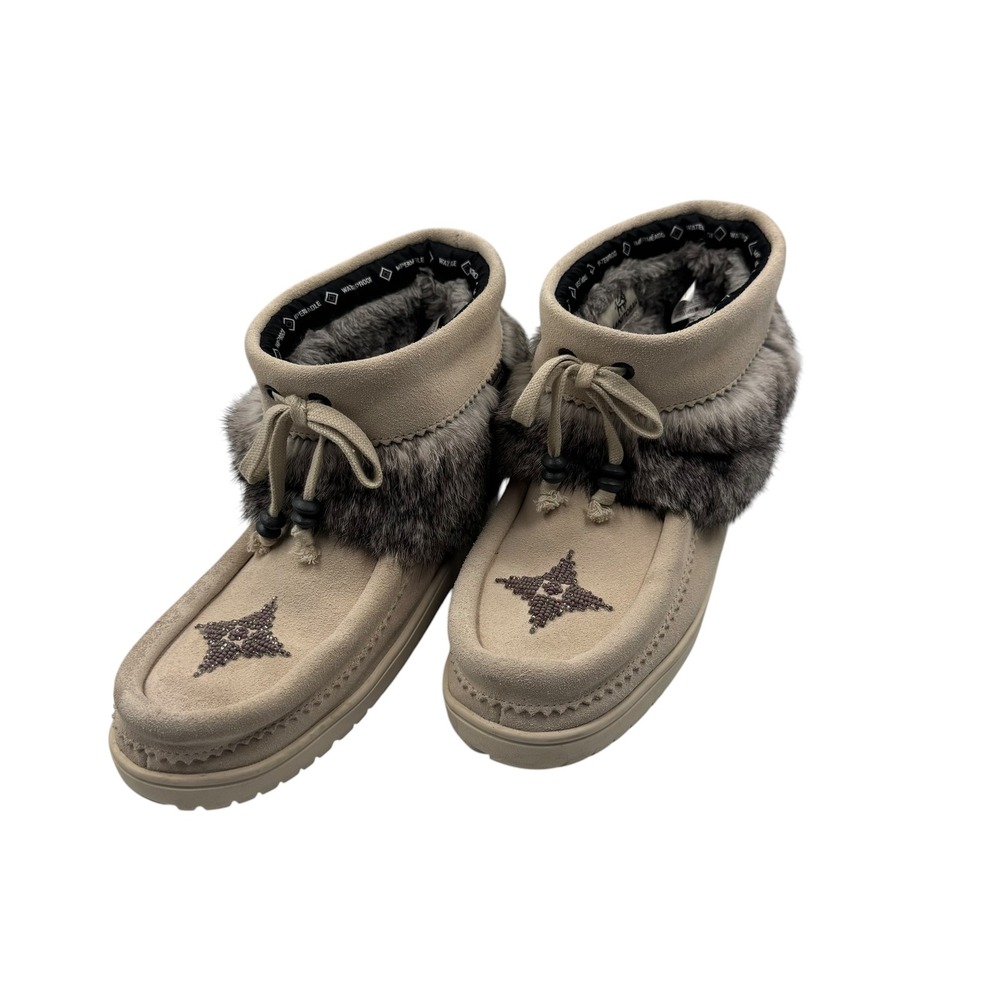Manitobah Mukluks Waterproof Suede Fur Ankle Boots Sand Beige Beaded Womens 8